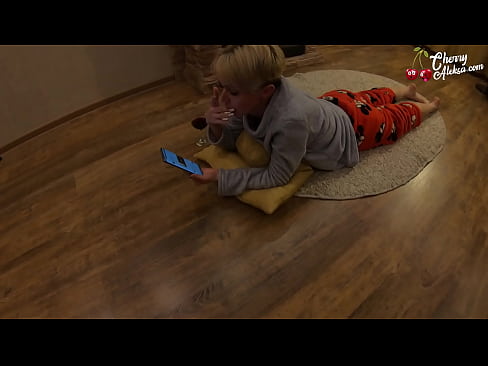 ❤️ بلوند دیوانه مکیدن دیک بزرگ در حال مکیدن و جهش بر روی آن - سکس مقعدی ☑ فیلم پورنو در fa.naughtyhentai.ru